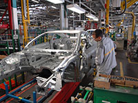 Aumenta la fabricación de vehículos en España