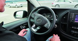 Sistema de aparcameitno autónomo de Mercedes-Benz