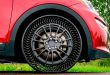 Por qué los coches eléctricos usan neumáticos más pequeños